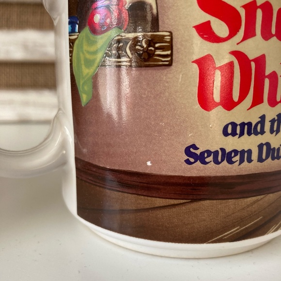 Snow White and the Seven Dwarfs mug - Picture 4 of 6